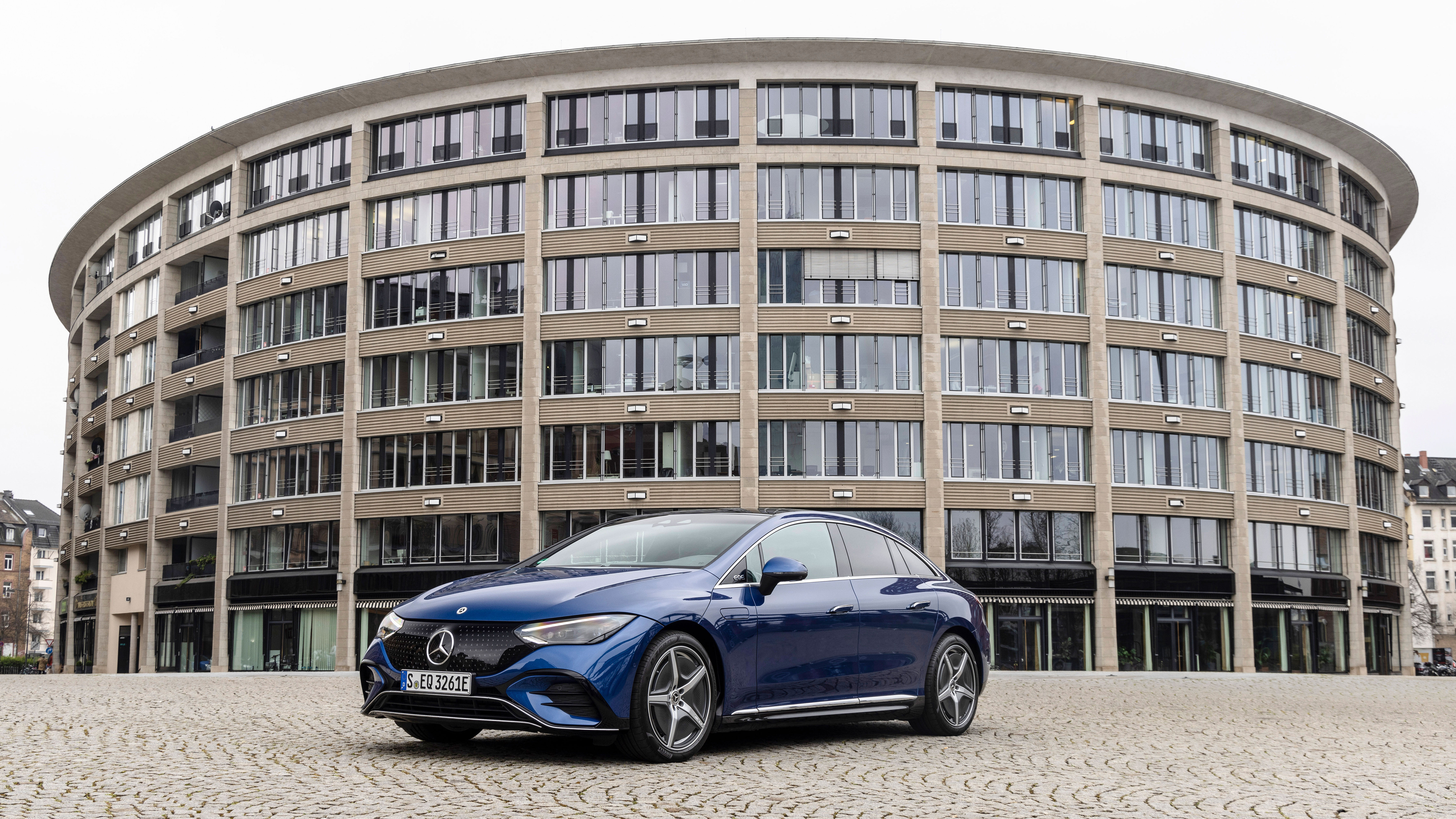 Mercedes EQE