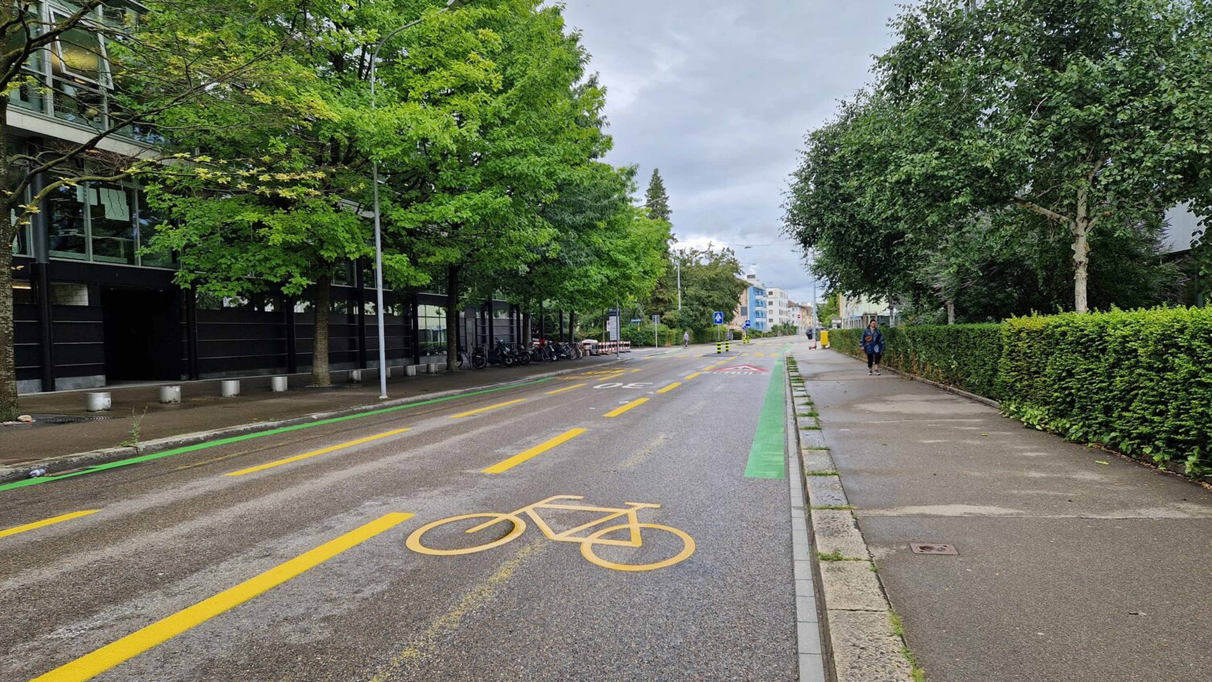 Zürich nimmt die erste Velovorzugsroute in Betrieb. Bild: STREETLIFE