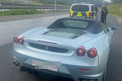 Schmuggel Ferrari Deutscher Zoll