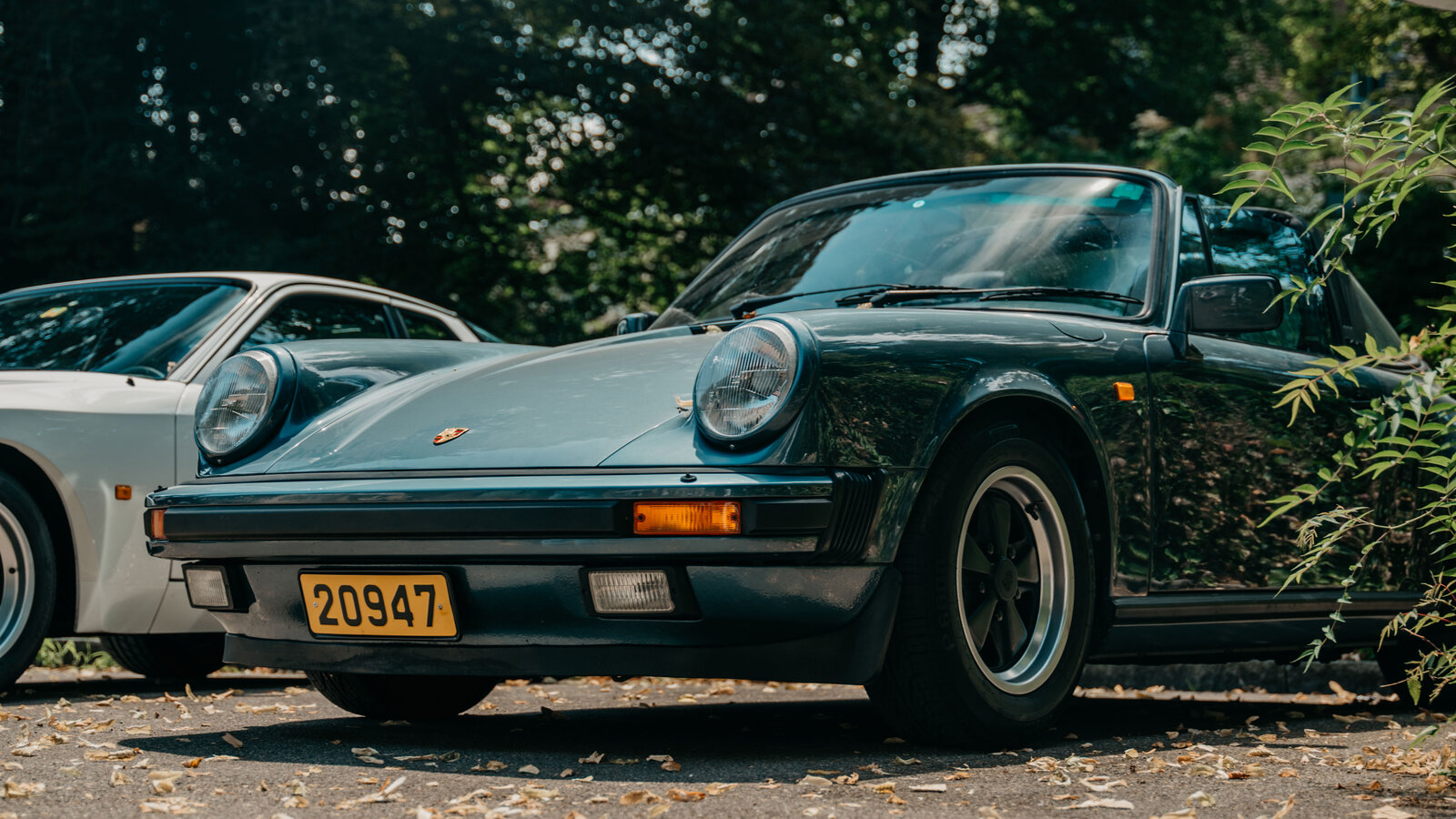 Eindrücke vom Classic Car & Coffee im Belvoirpark Zürich