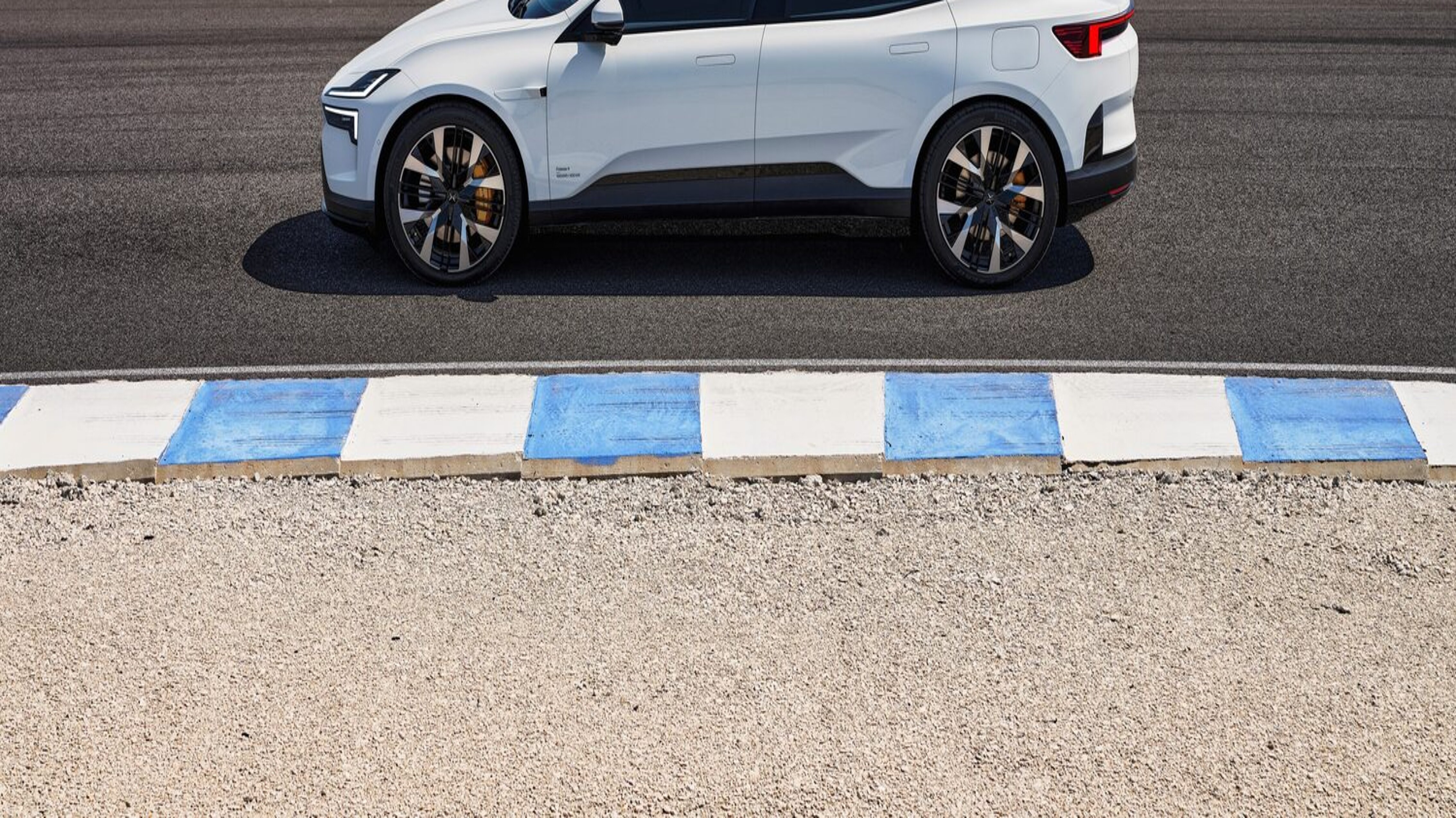 Polestar 4