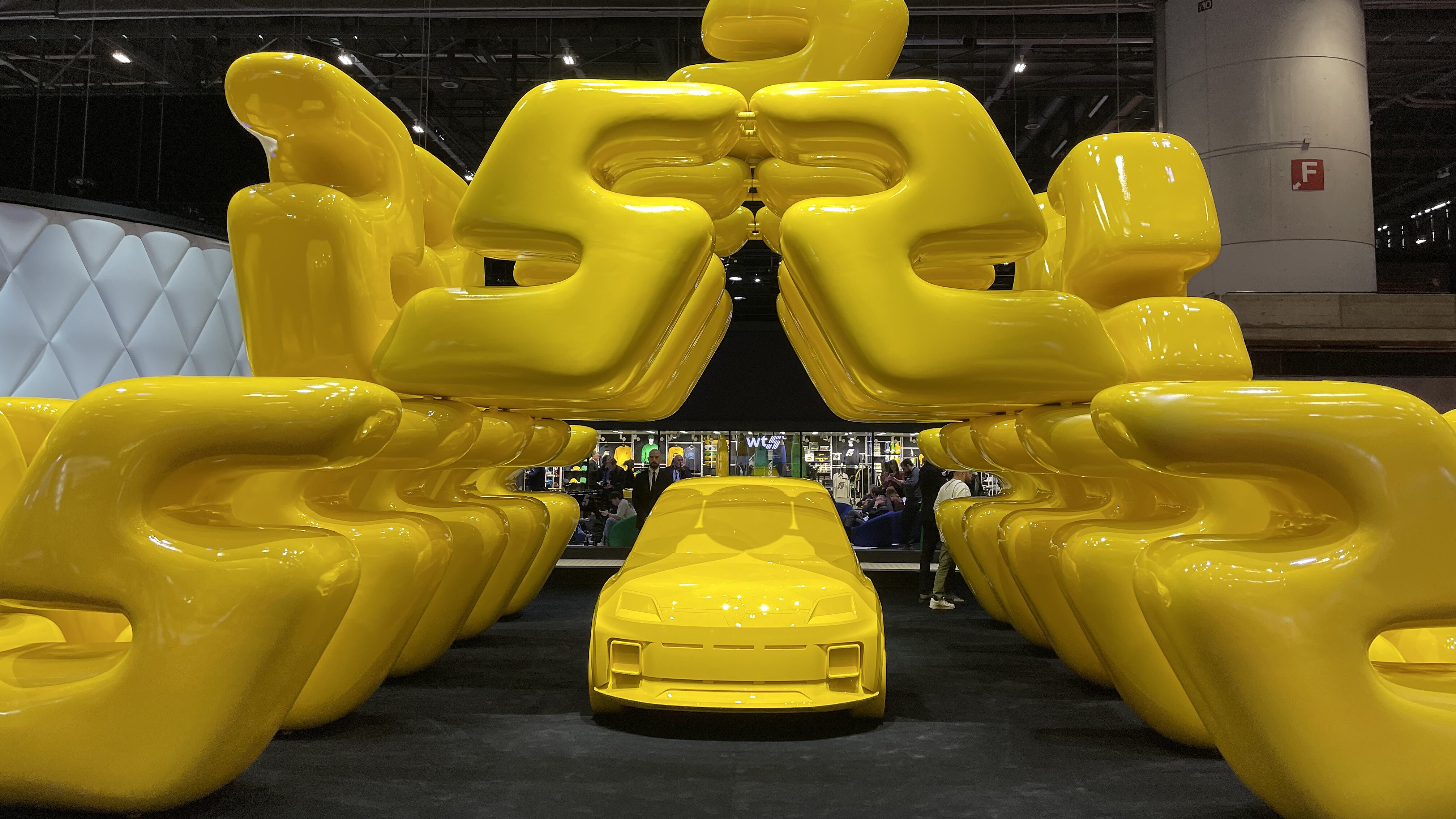 Renault-Stand am Autosalon Genf