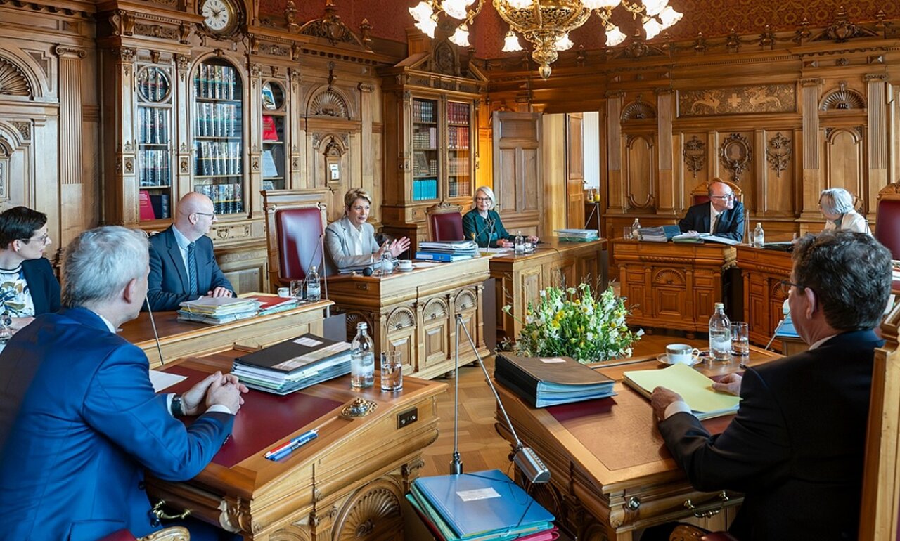 Der Bundesrat will sich vorerst auf kein konkretes Datum für das Verbrennerverbot festlegen. Bild: admin.ch