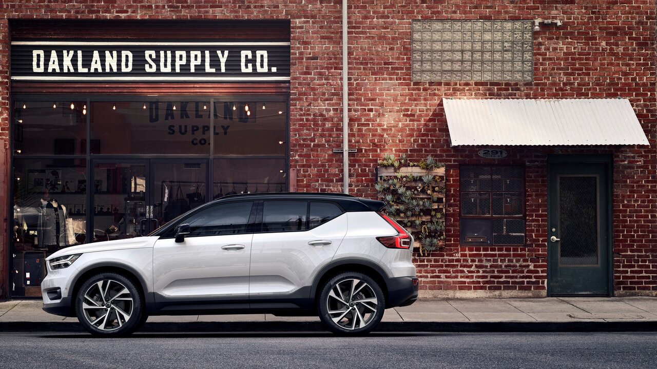 Volvo XC40 von der Seite