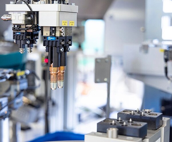 Die Wagner AG entwickelt und produziert Komponenten und Baugruppen aus Metall und Kunststoff auch für die Automobilindustrie. Bild: Wagner AG