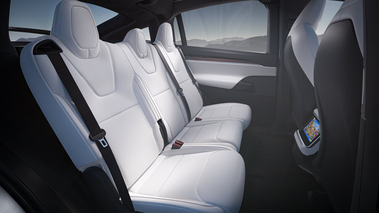 Die zweite Sitzreihe im Tesla Model X