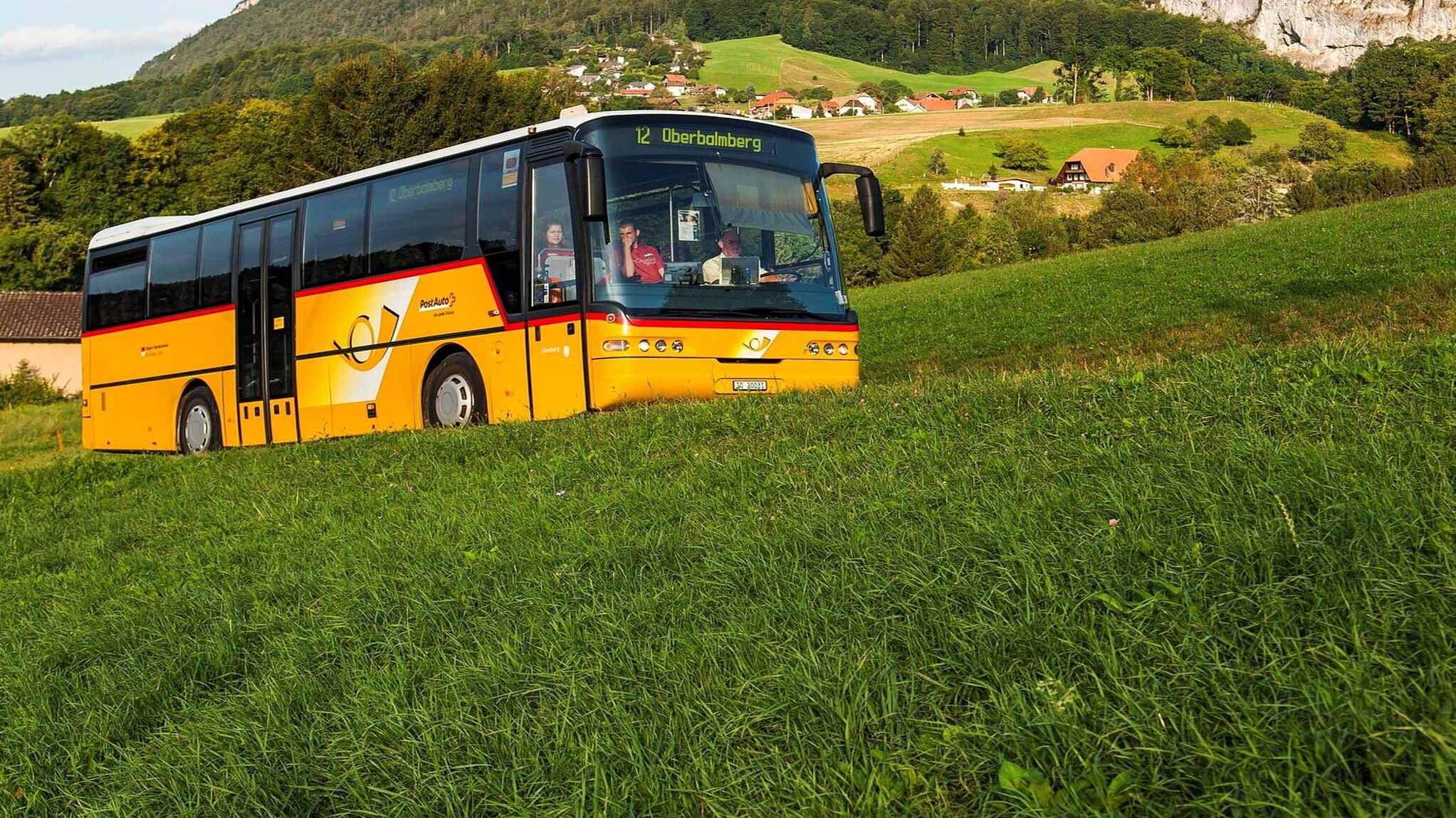 ein Postauto
