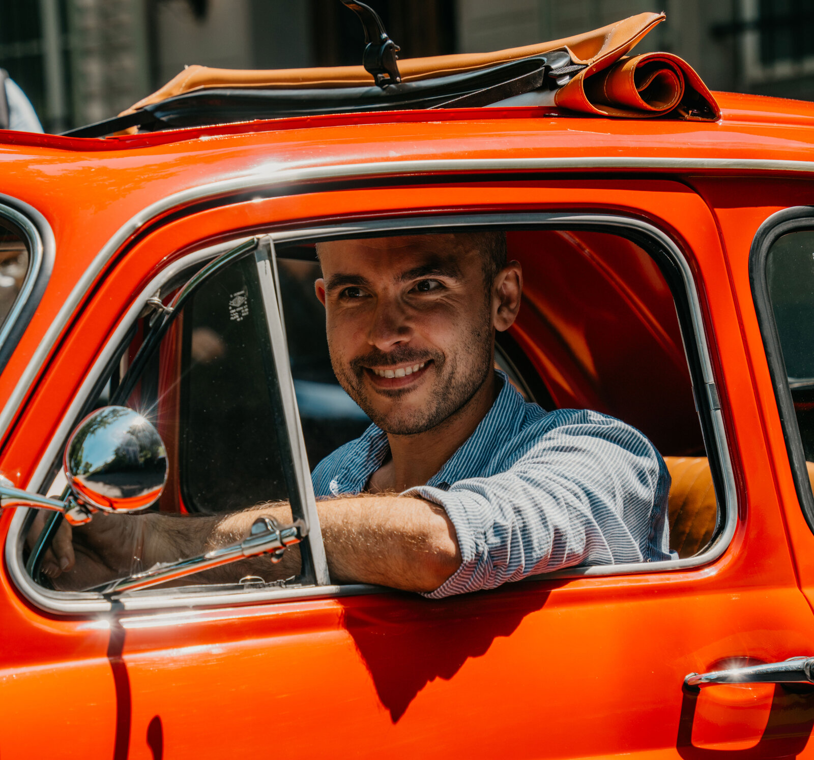 Teilnehmer am Classic Cars & Coffee