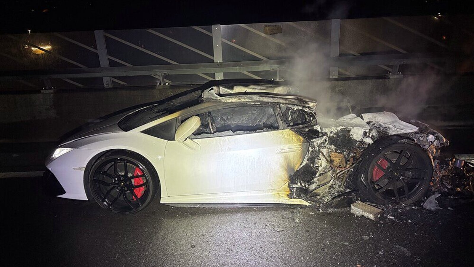 Ausgebrannter Lamborghini