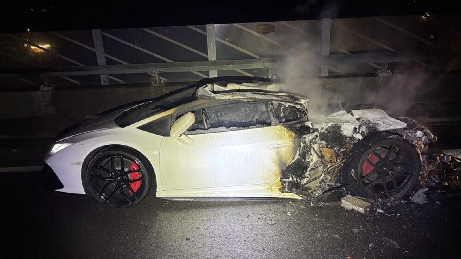 Ausgebrannter Lamborghini
