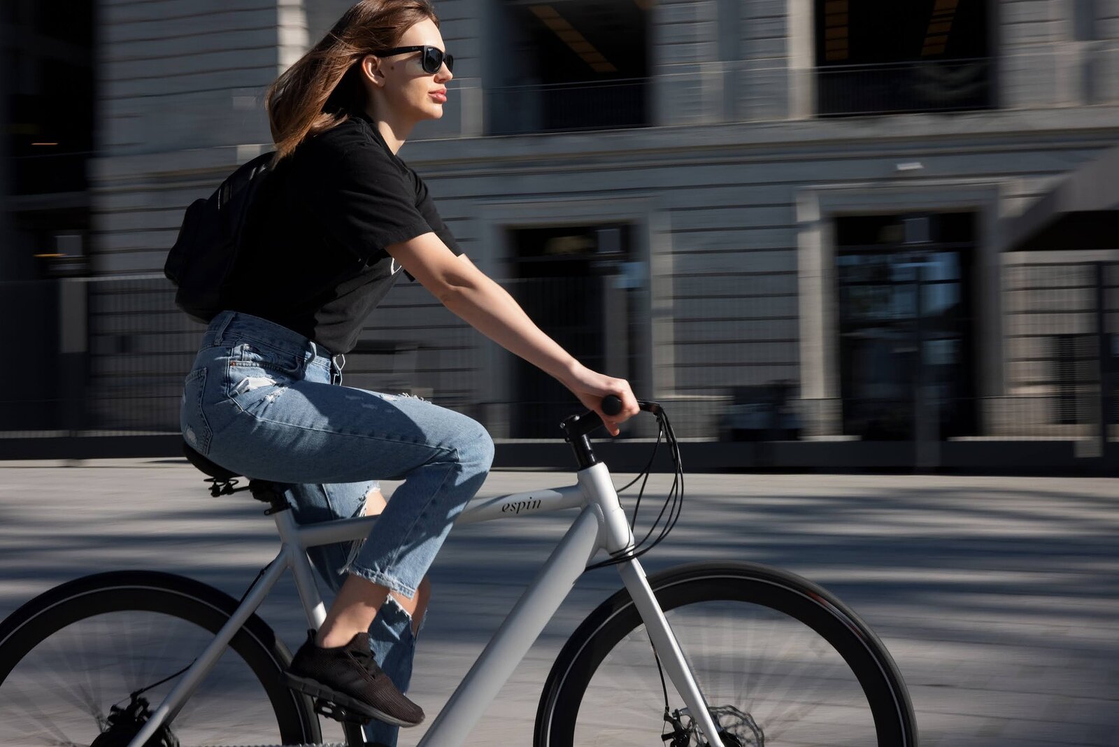 Voraussetzung dafür ist eine neue Regelung, die vorsieht, dass ein E-Bike über einen geeichten Tacho verfügen muss. Bild: freepik. 