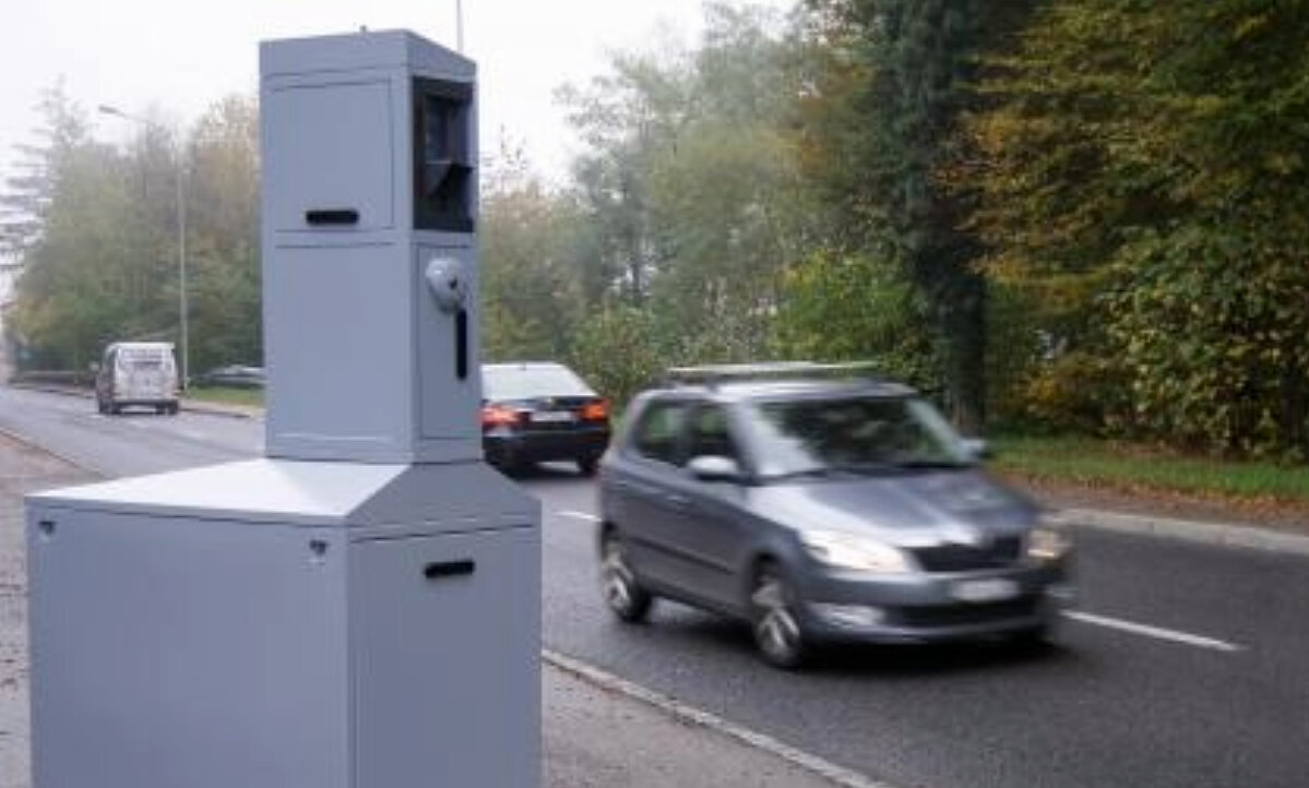 Raser wird mit 73 km/h in der 30erZone geblitzt streetlife.ch