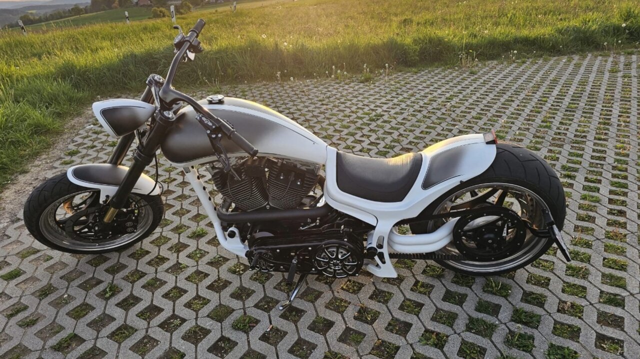 Motorrad Lackierung Schwarz Weiss