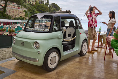 Der Fiat Topolino während jemand gerade die Dusche nutzt