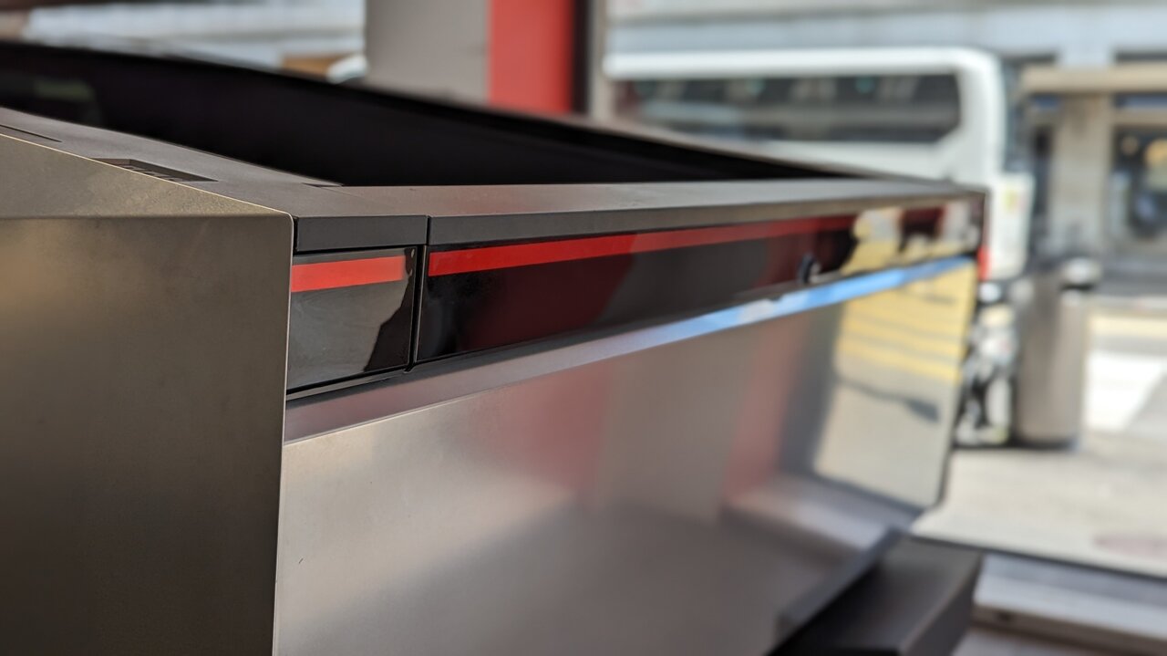 Die Heckklappe des Tesla Cybertruck