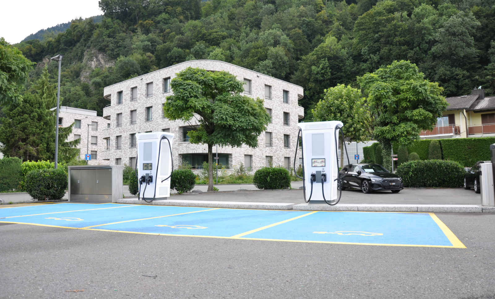 Schnellladestation der AMAG in Vadzu