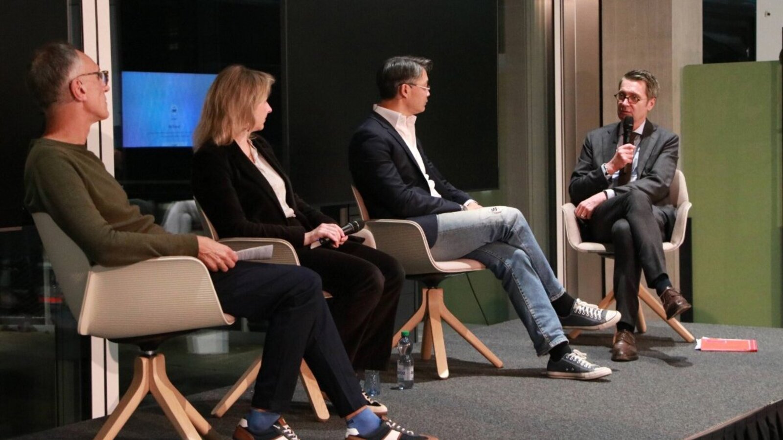 auto schweiz Podium HSG