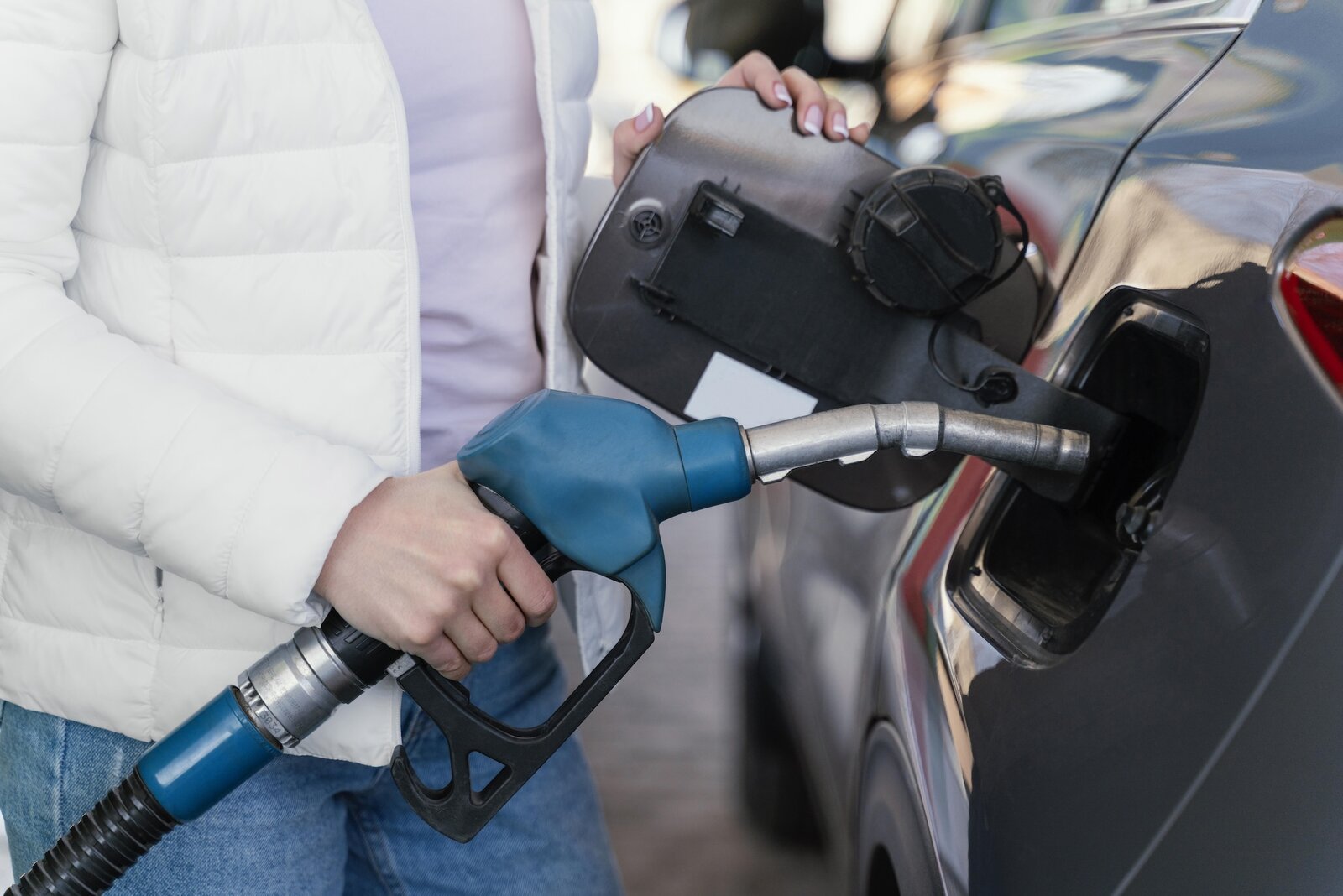 E-Fuels sind kompatibel mit herkömmlichen Verbrennungsmotoren.