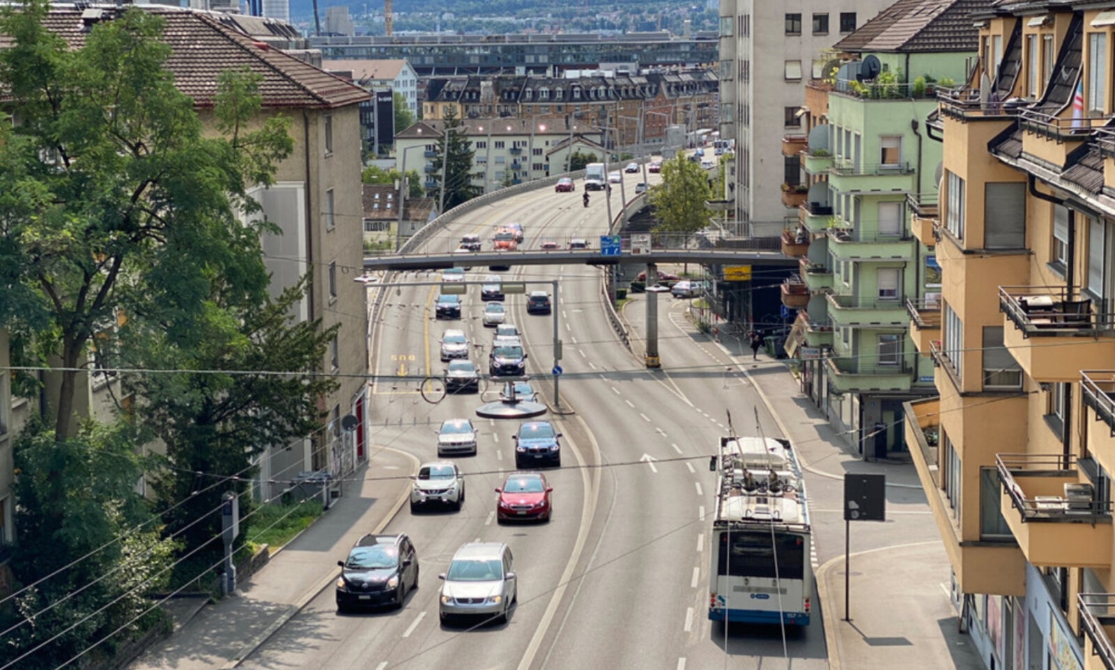 Mit Tempo 30 sollen Autos aus der Stadt vertrieben werden. Bild: Linus Barta