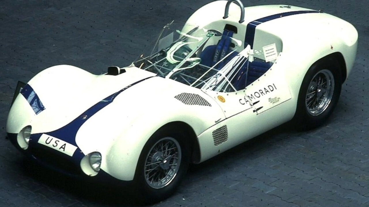 Die filigranen Gitterstäbe am Cockpit des Maserati Tipo 61 sind schuld am Spitznamen Vogelkäfig. Bild: Lothar Spurzem