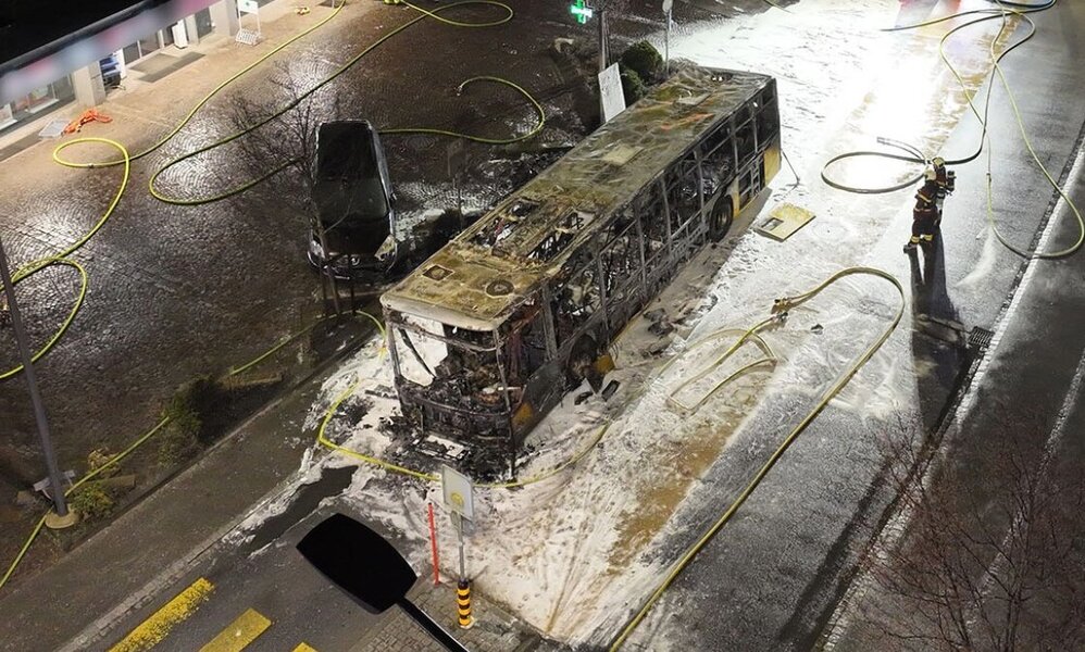 Postauto Kerzers Brand