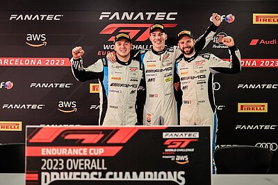 Die Fahrer-Champions des GT World Challenge Europa Endurance Cup 2023: Timur Boguslavskiy, Raffaele Marciello, Jules Gounon (v.l.)