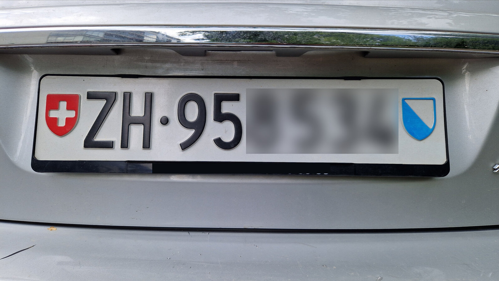 Ein sechsstelliges Symbolkennzeichen über 950'000.