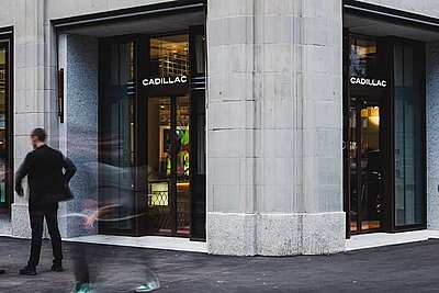Cadillac City an der Bahnhofstrasse ist Geschichte. Der Showroom steht aktuell leer. Bild: Cadillac Europe