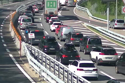 Das Bundesamt für Strassen rechnet an Auffahrt und Pfingsten mit einem grossen Verkehrsaufkommen auf Schweizer Strassen. Bild: Zvg