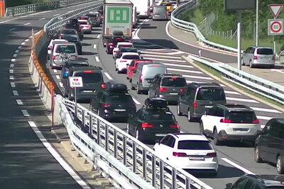 Das Bundesamt für Strassen rechnet an Auffahrt und Pfingsten mit einem grossen Verkehrsaufkommen auf Schweizer Strassen. Bild: Zvg