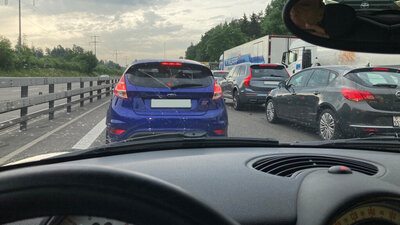 Stau auf einer Schweizer Autobahn