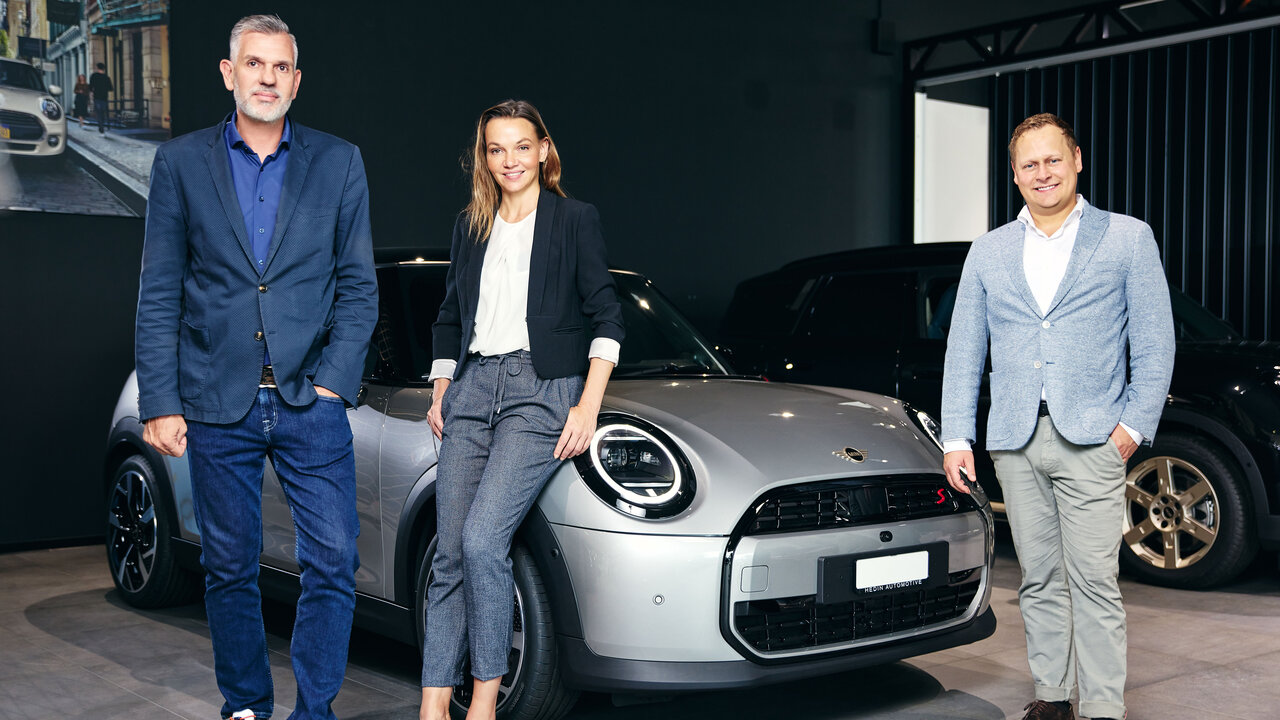 Hedin Verkaufsleiter Daniel Castaldi, Mini-Direktorin Cosima Seibold, Projektleiter Valerio Valsecchi (v.l.)