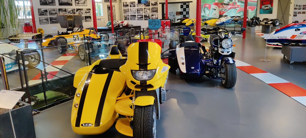 Blick in die Ausstellung der Autobau Erlebniswelt in Romanshorn TG