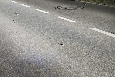 Steine auf einer Strasse