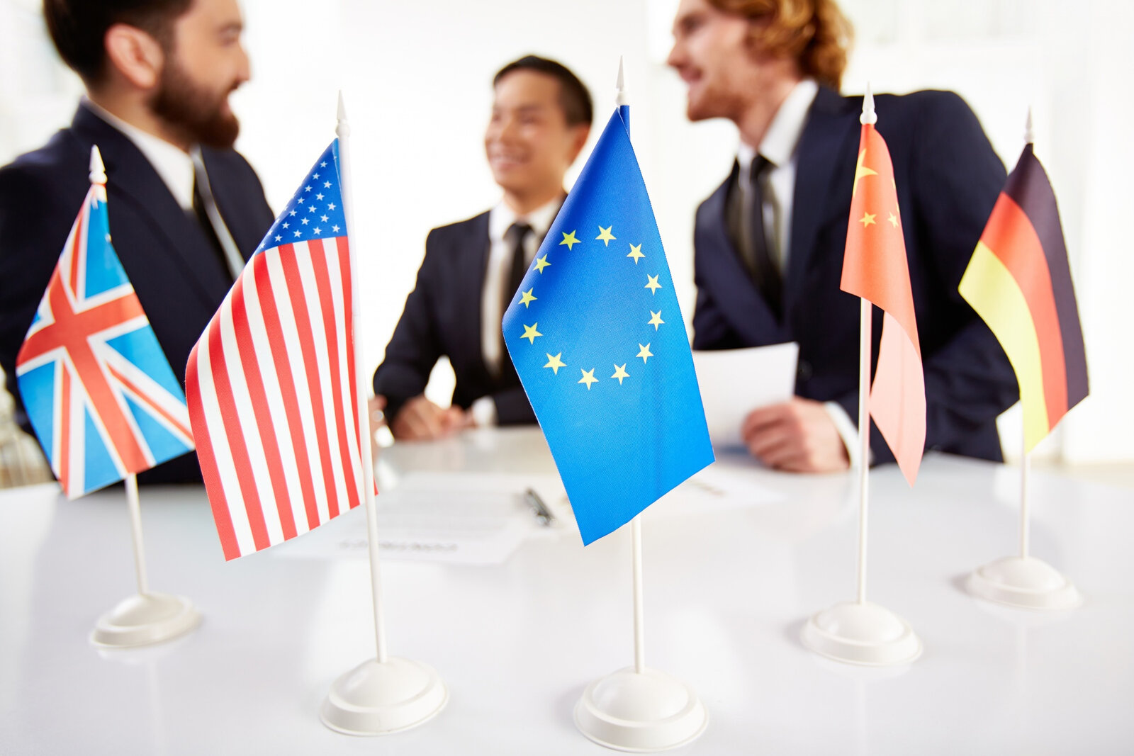 Länderfähnen für den Tisch