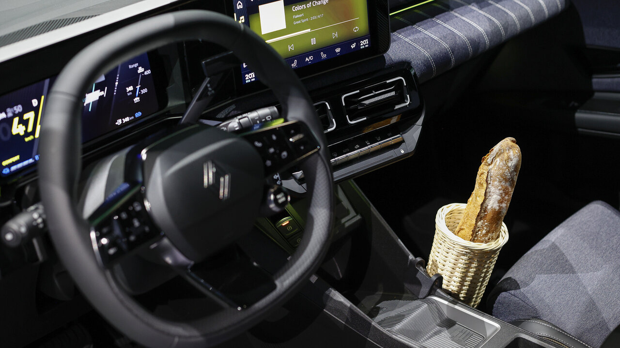 Brotkorb im Renault R5