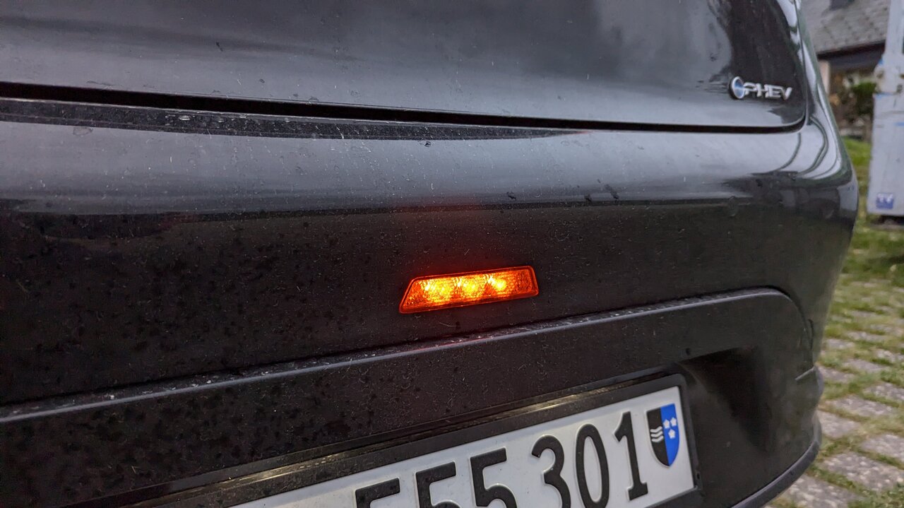 Nebelschlussleuchte am Toyota Prius