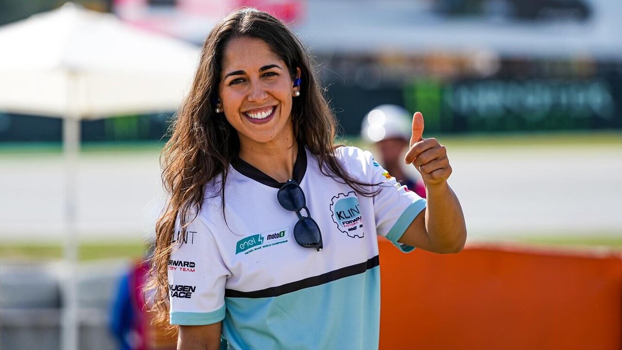 Motorradfahrerin Maria Herrera