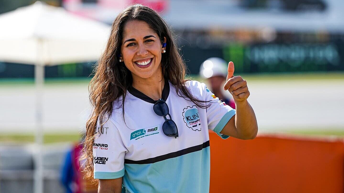Motorradfahrerin Maria Herrera