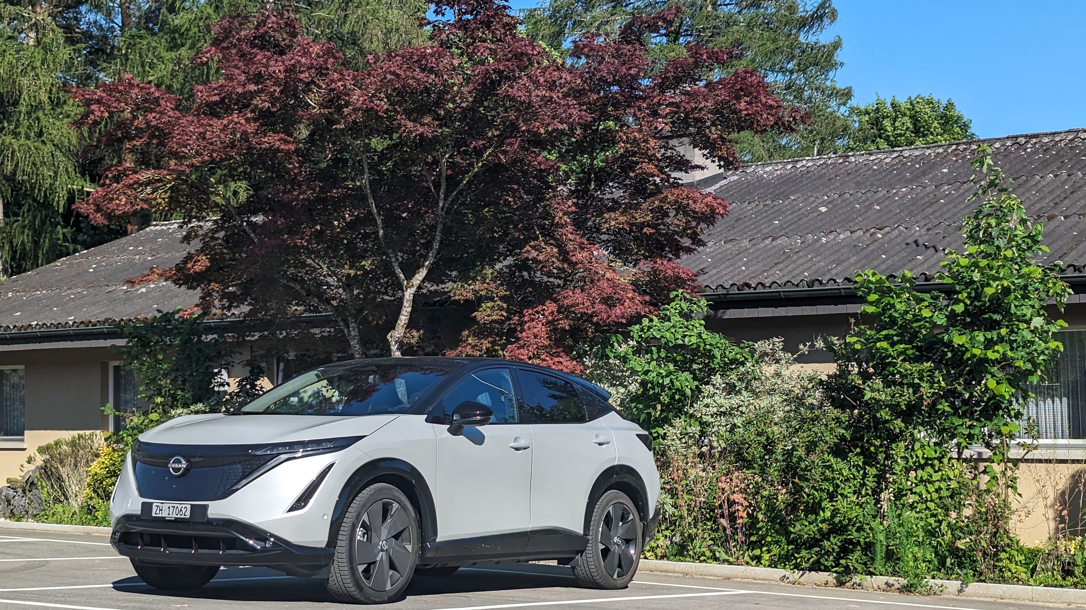 Nissan Ariya von vorne