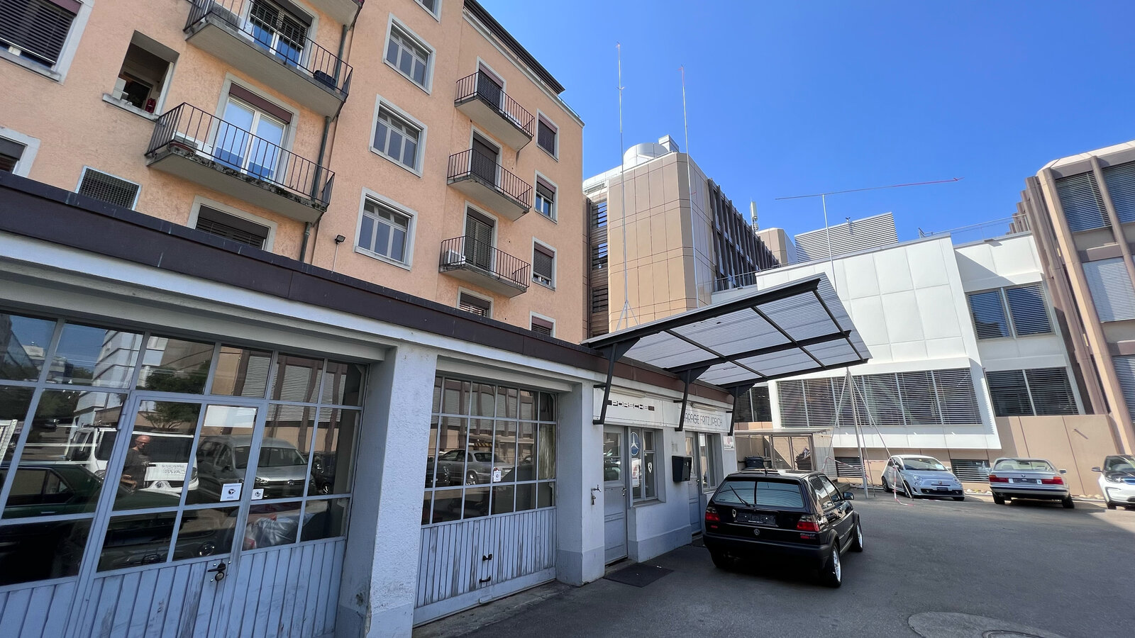 Das erste Baugesuch der Stiftung wurde von der Stadt nicht bewilligt. Beim zweiten Versuch hat es geklappt – jedoch ohne integrierte Autogarage.