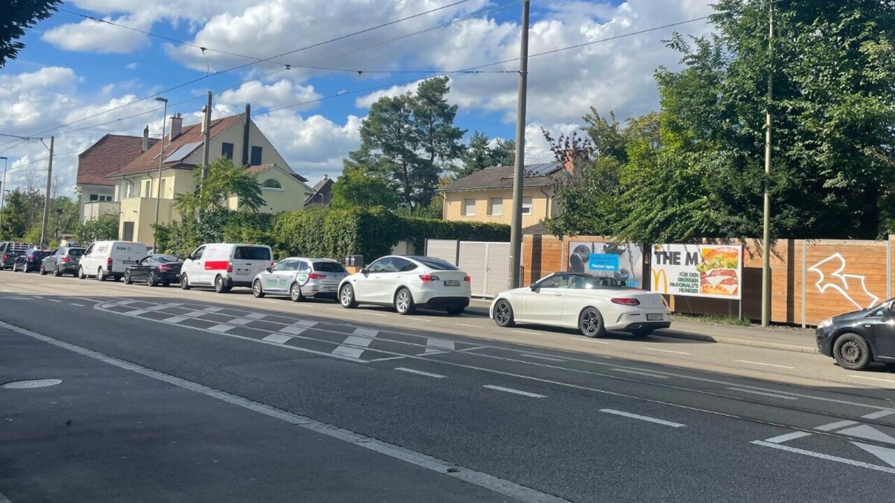 Stau auf der Rheinfelderstrasse