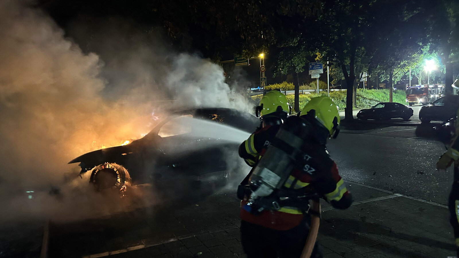 Fahrzeugbrand in Pfäffikon SZ