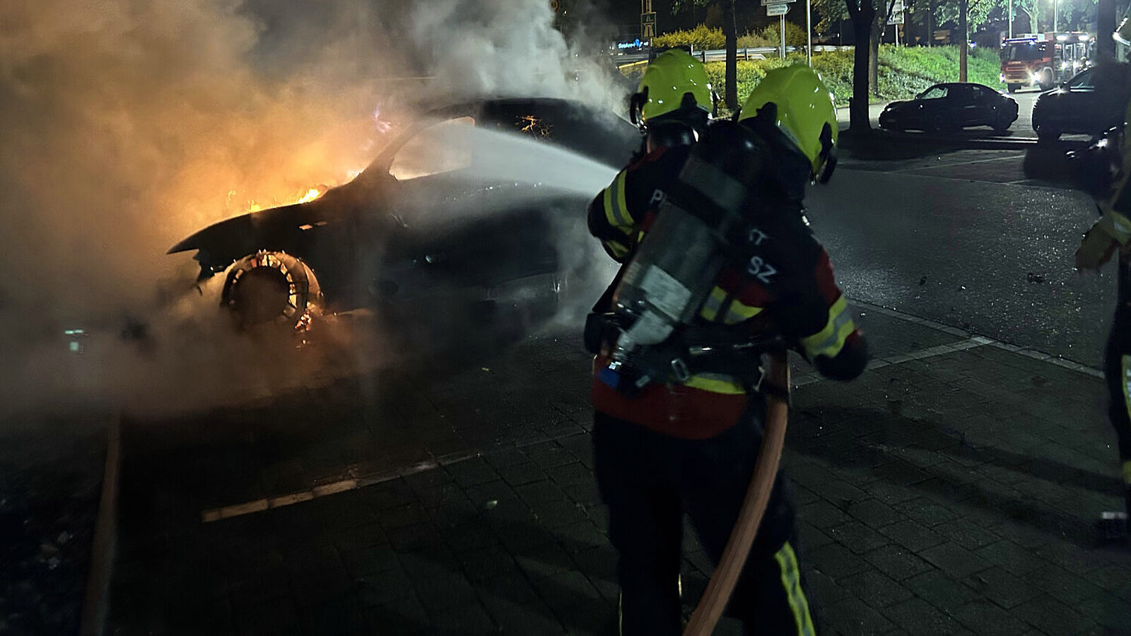 Fahrzeugbrand in Pfäffikon SZ