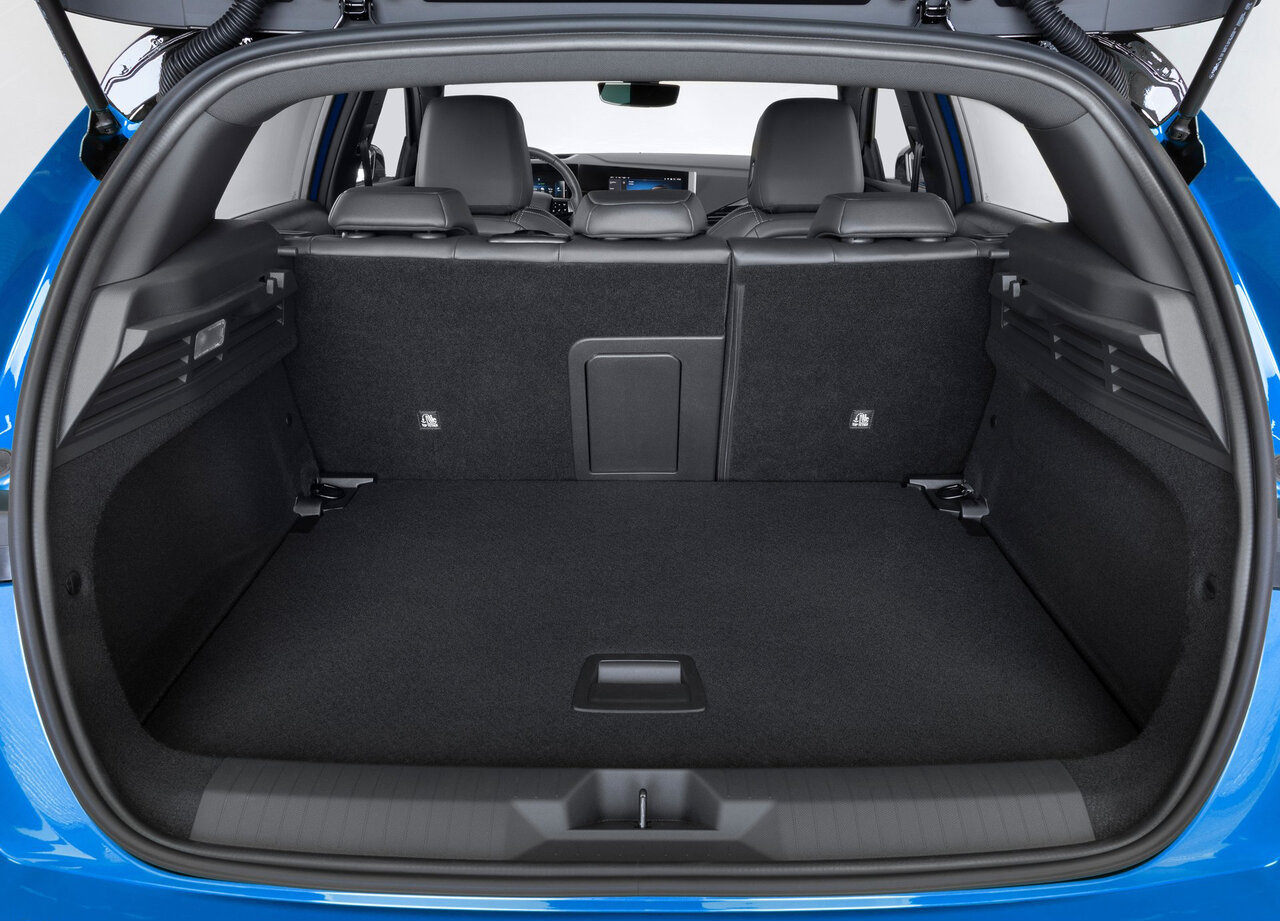 Kofferraum im Opel Astra Electric