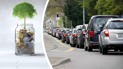 Geldtopf mit Baum und wartende Autos an einem Lichtsignal