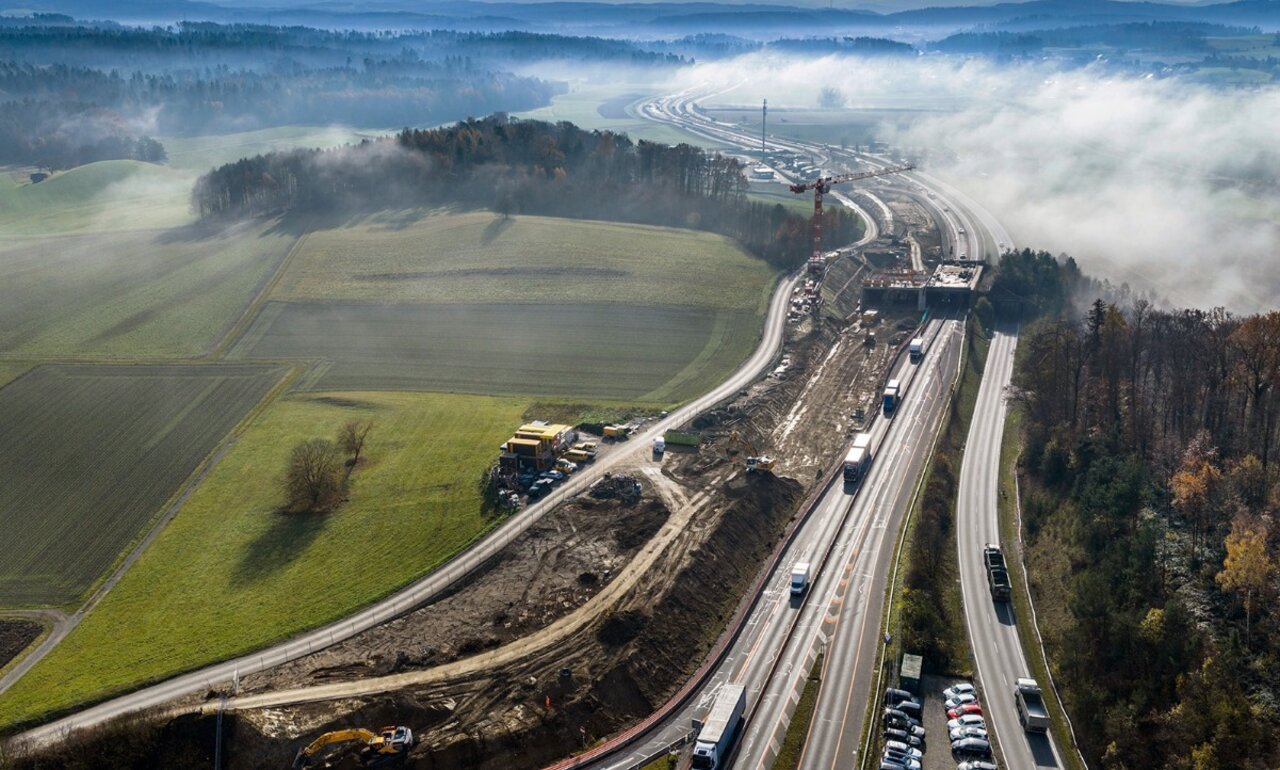 A4 zwischen Kleinandelfingen und der Verzweigung Winterthur