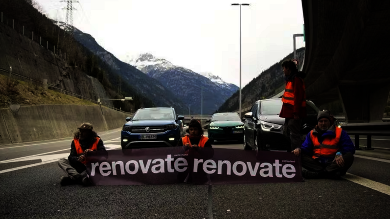 Immerhin: Klimakleber verzichten dieses Jahr auf Aktionen am Gotthard. Bild: Renovate Switzerland