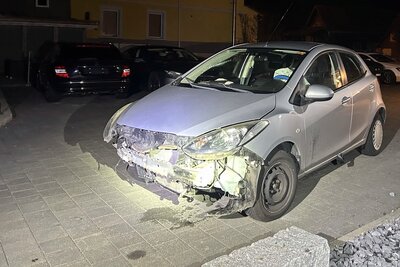 Mazda nach Unfall in Buchs