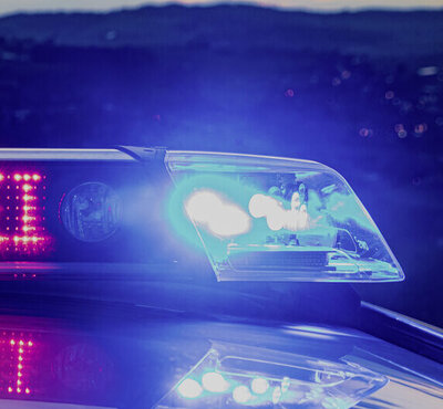 Blaulicht mit Polizei-Schriftzug